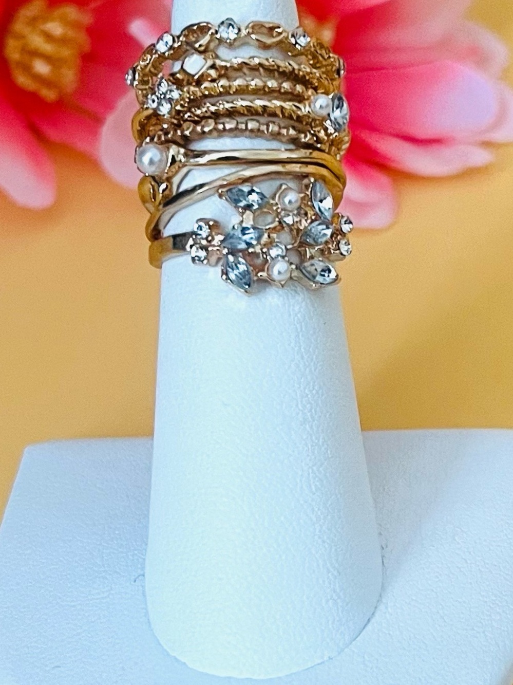 Set of 8 gold plated midi fingers rings faux pearls & clear stones